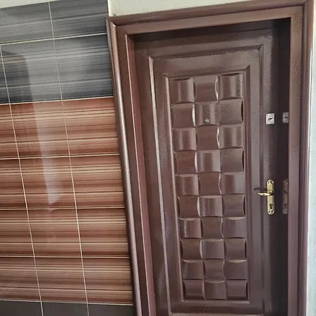 N'shkoder * שקודר